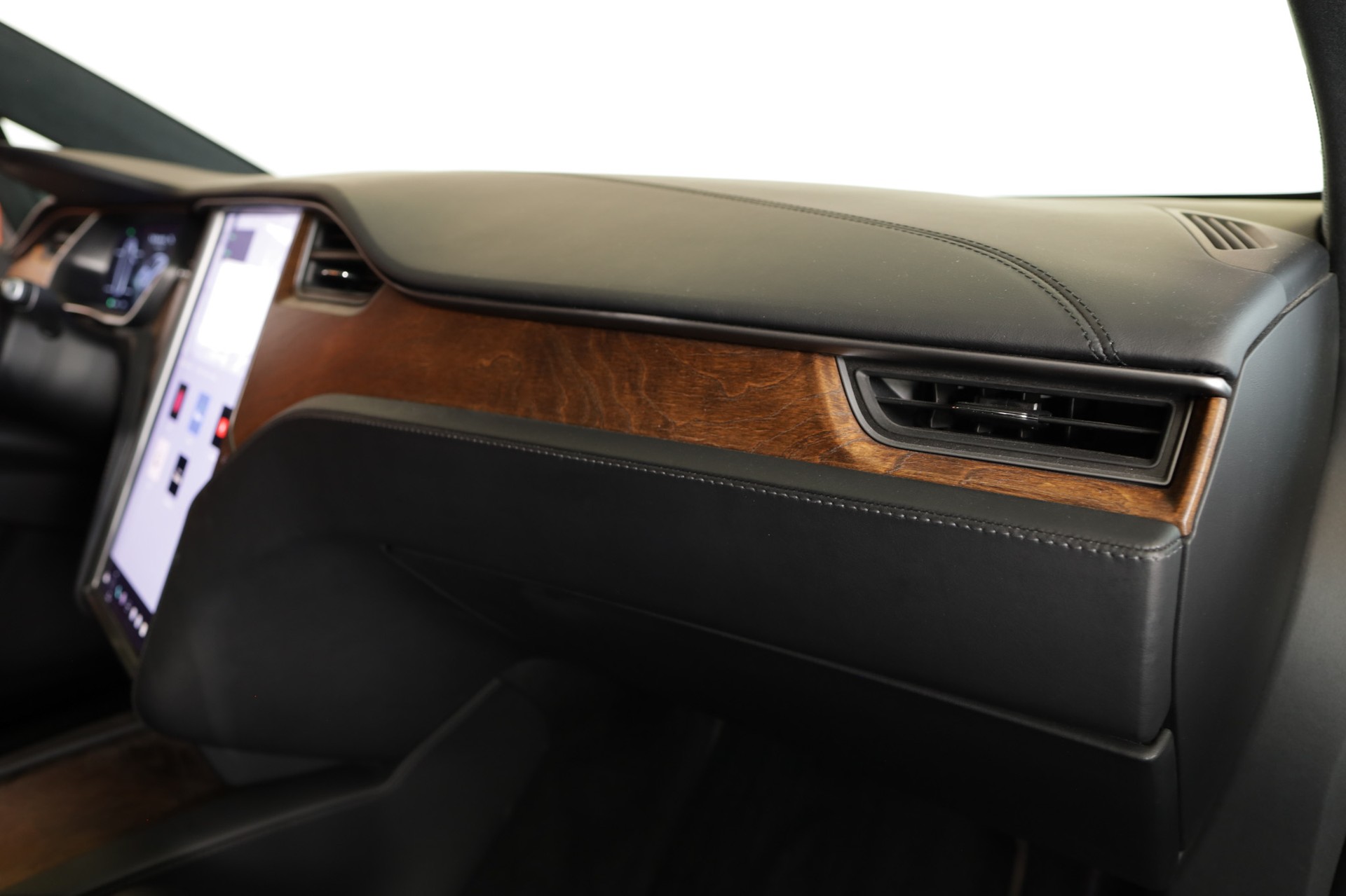 TESLA Model X Maximale-Reichweite-image-13