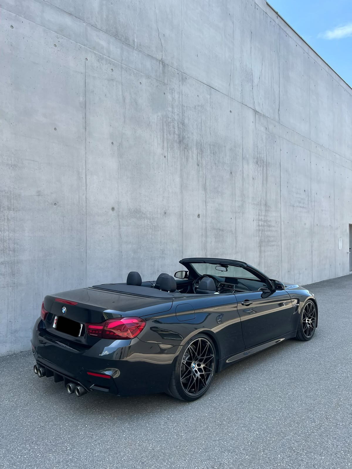 BMW M4 Cabriolet Drivelogic M Competition-image-5
