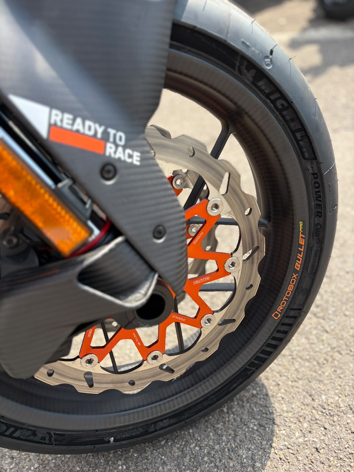 KTM 1390 Super Duke RR-image-9