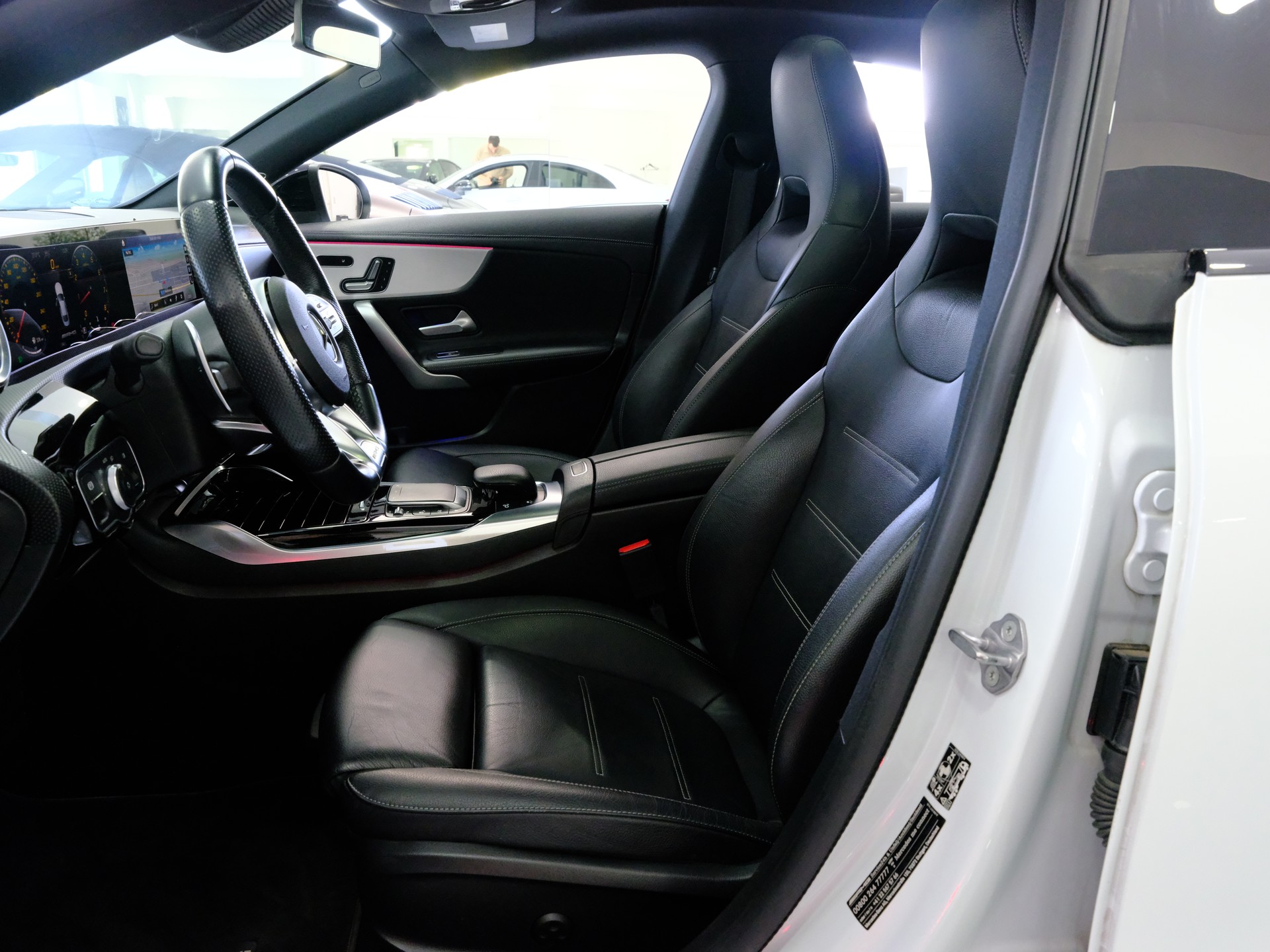 MERCEDES-BENZ CLA 35 AMG 4Matic 7G-DCT-image-10