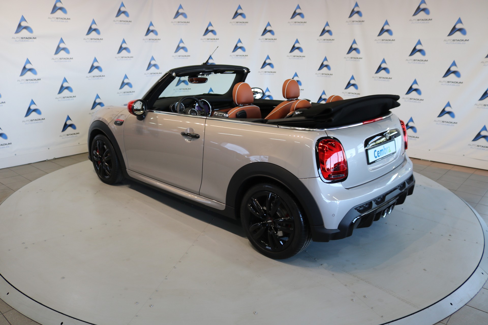 MINI Cooper John Cooper Works Cabriolet Steptronic-image-20