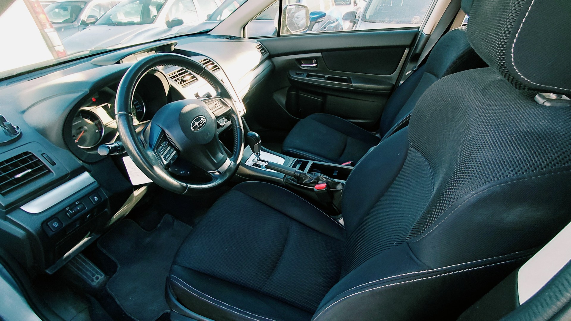 SUBARU XV 2.0 AWD CVT-image-4