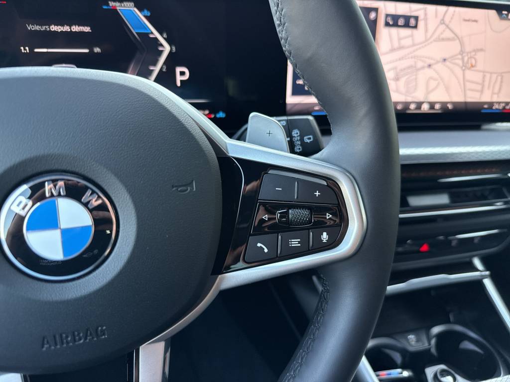BMW 320d xDrive 48V Touring Steptronic M Sport-image-16