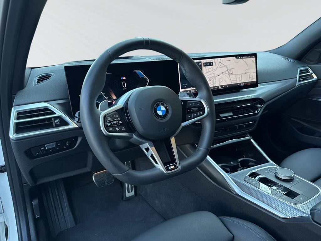 BMW 320d xDrive 48V Touring Steptronic M Sport-image-4