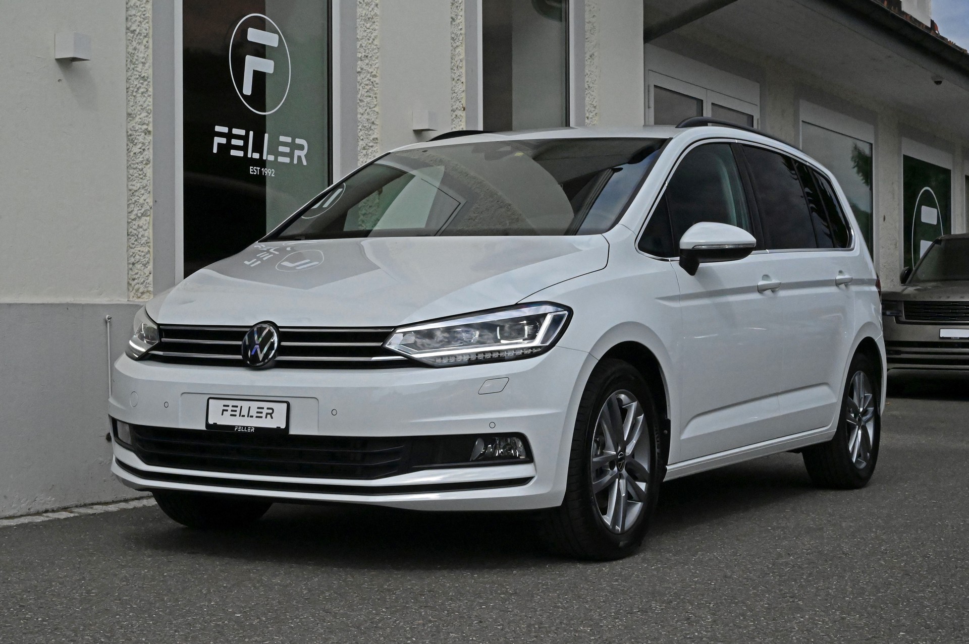 VW Touran 1.5 TSI EVO Comfortline DSG **Werksgarantie bis 2029**-showroom-element-1