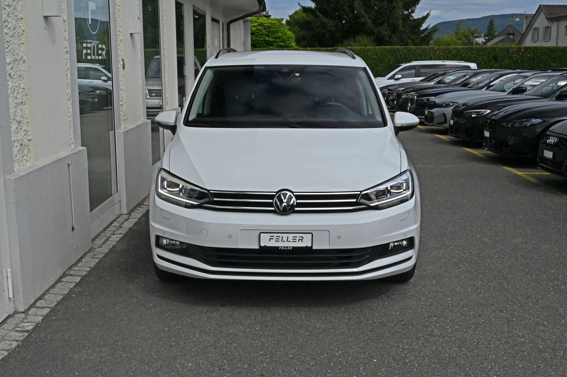 VW Touran 1.5 TSI EVO Comfortline DSG **Werksgarantie bis 2029**-showroom-element-2