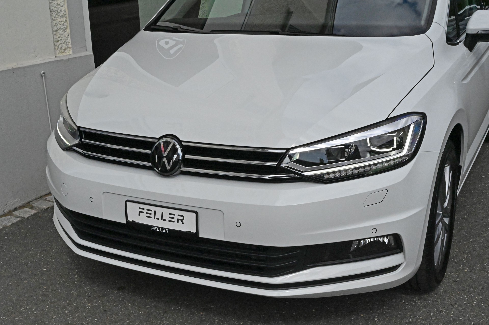 VW Touran 1.5 TSI EVO Comfortline DSG **Werksgarantie bis 2029**-showroom-element-3