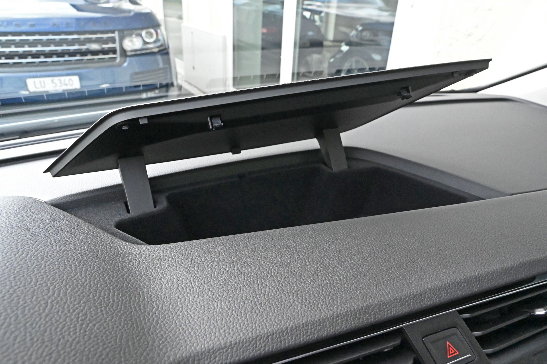 VW Touran 1.5 TSI EVO Comfortline DSG **Werksgarantie bis 2029**-image-23
