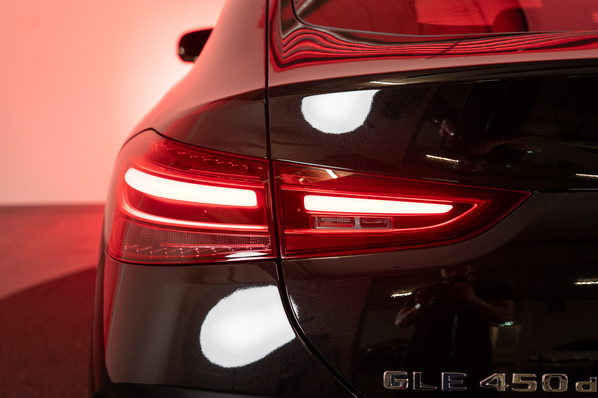 MERCEDES-BENZ GLE 450 d AMG Line 4matic Coupé / Panorama-Glasdach / Sitzlüftung / 360°Kamera-image-5