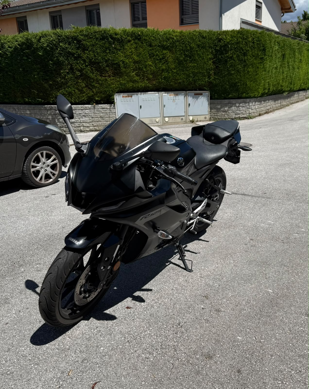YAMAHA YZF-R 125 ABS-image-2