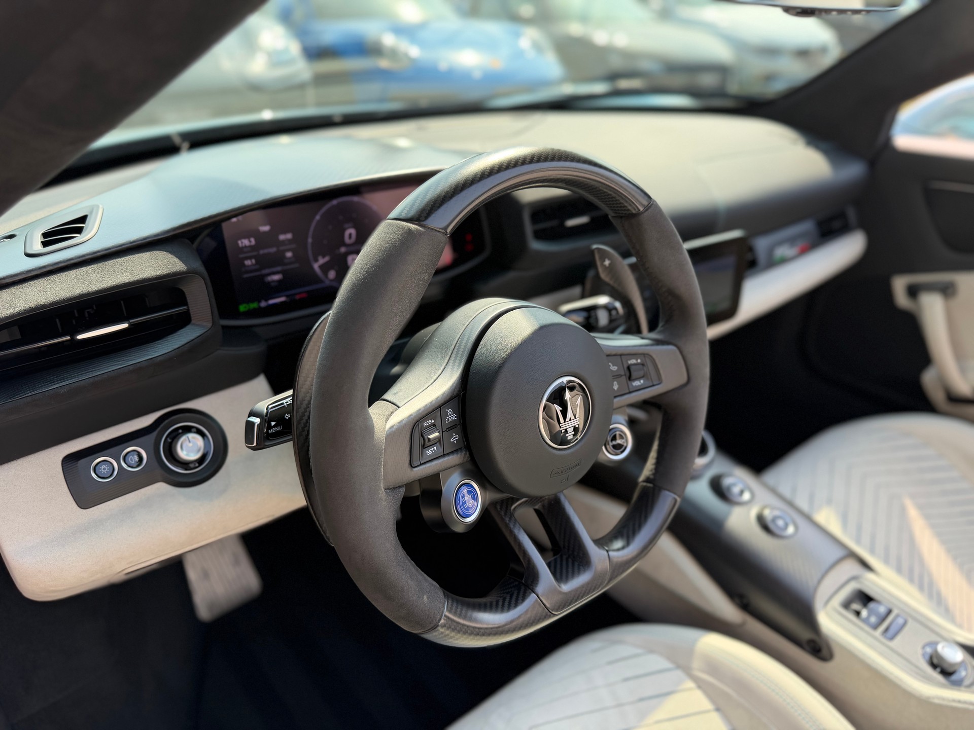 MASERATI MC 20 Cielo-image-13