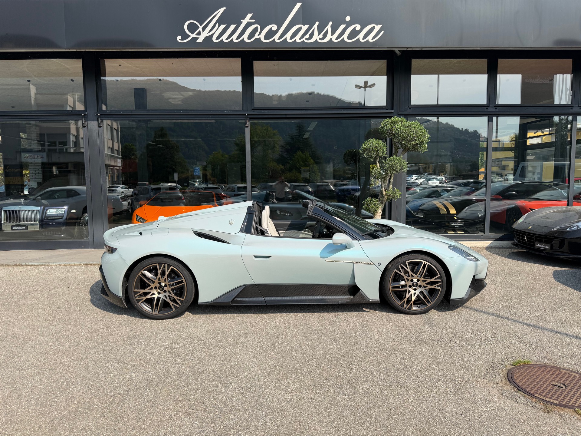 MASERATI MC 20 Cielo-showroom-element-3