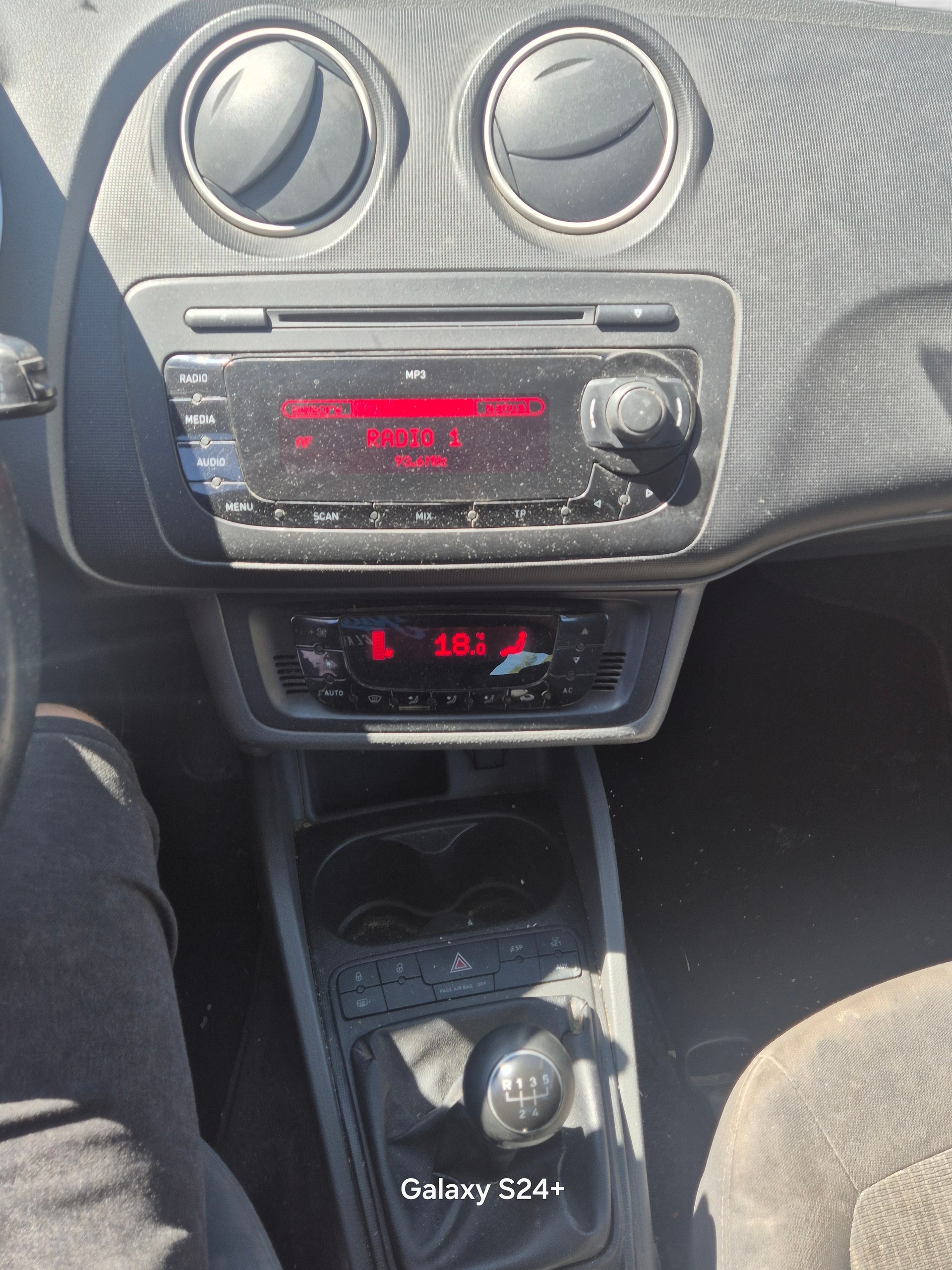 SEAT IBIZA-image-13