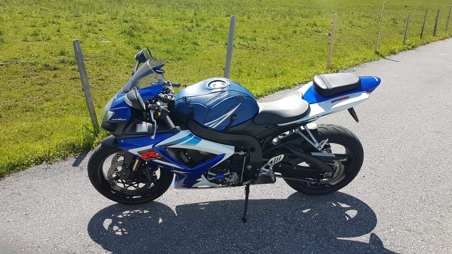 SUZUKI GSX-R 750 K6-image-0