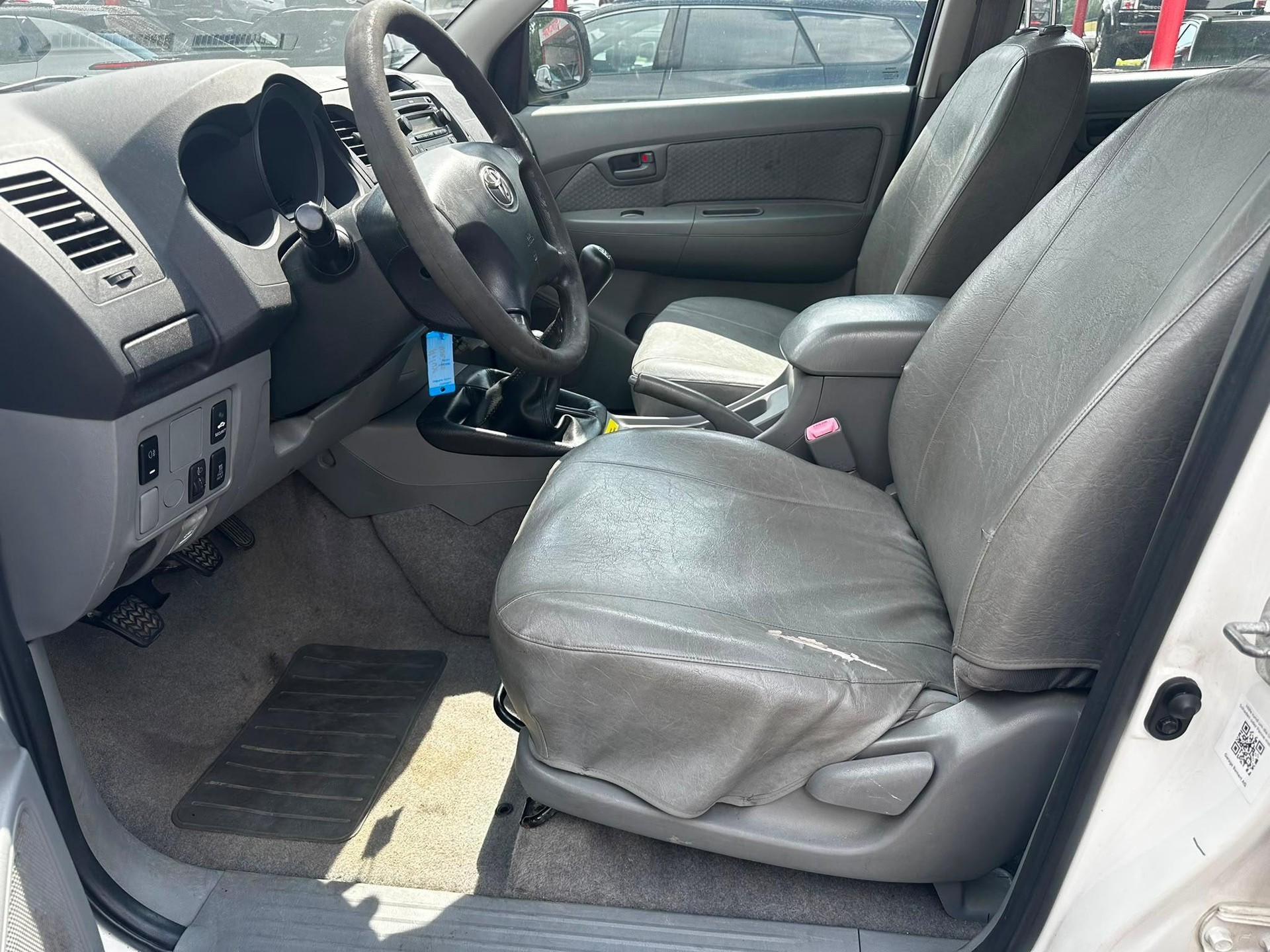 TOYOTA Hilux Double Cab.-Pick-up 2.5 D-4D Linea Luna-image-8