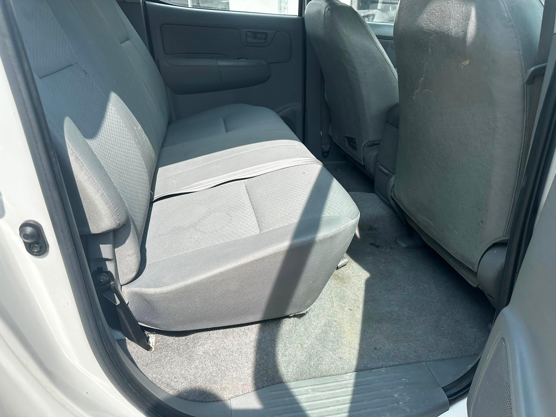 TOYOTA Hilux Double Cab.-Pick-up 2.5 D-4D Linea Luna-image-11
