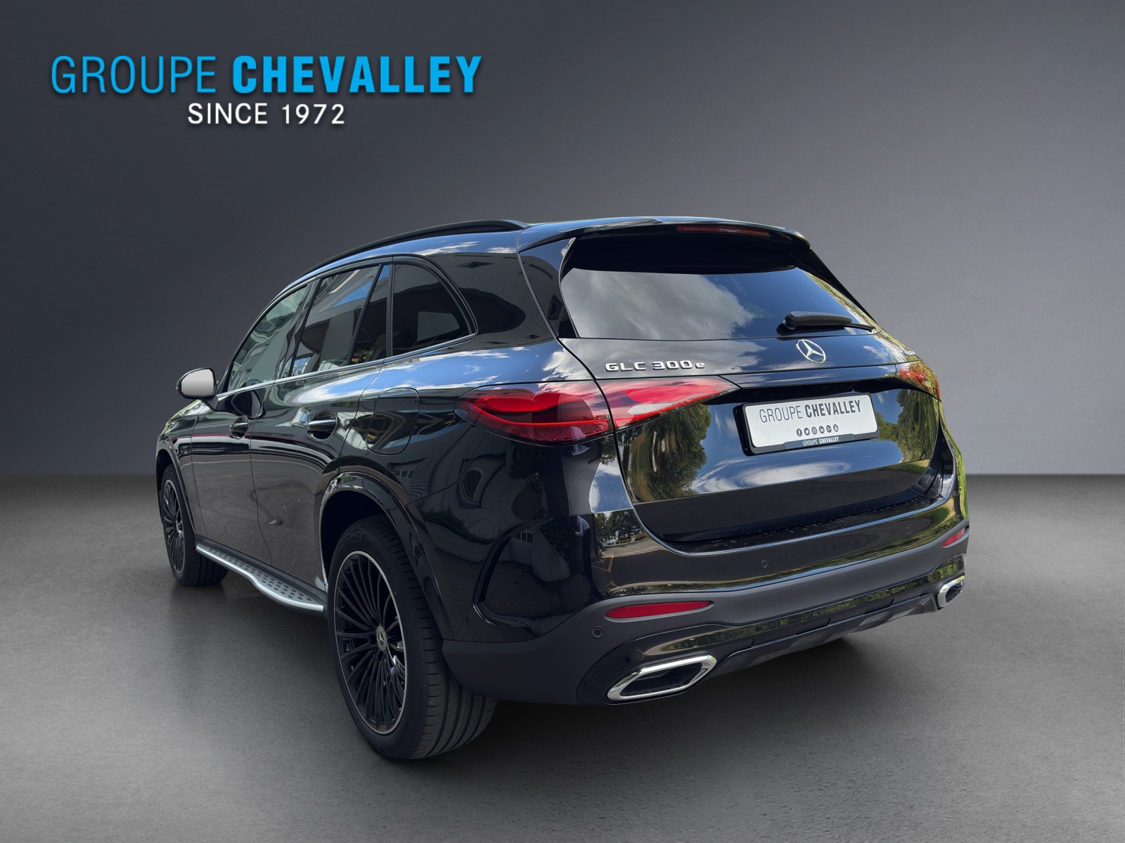 MERCEDES-BENZ GLC 300 e 4Matic EQ Star 9G-Tronic-showroom-element-3