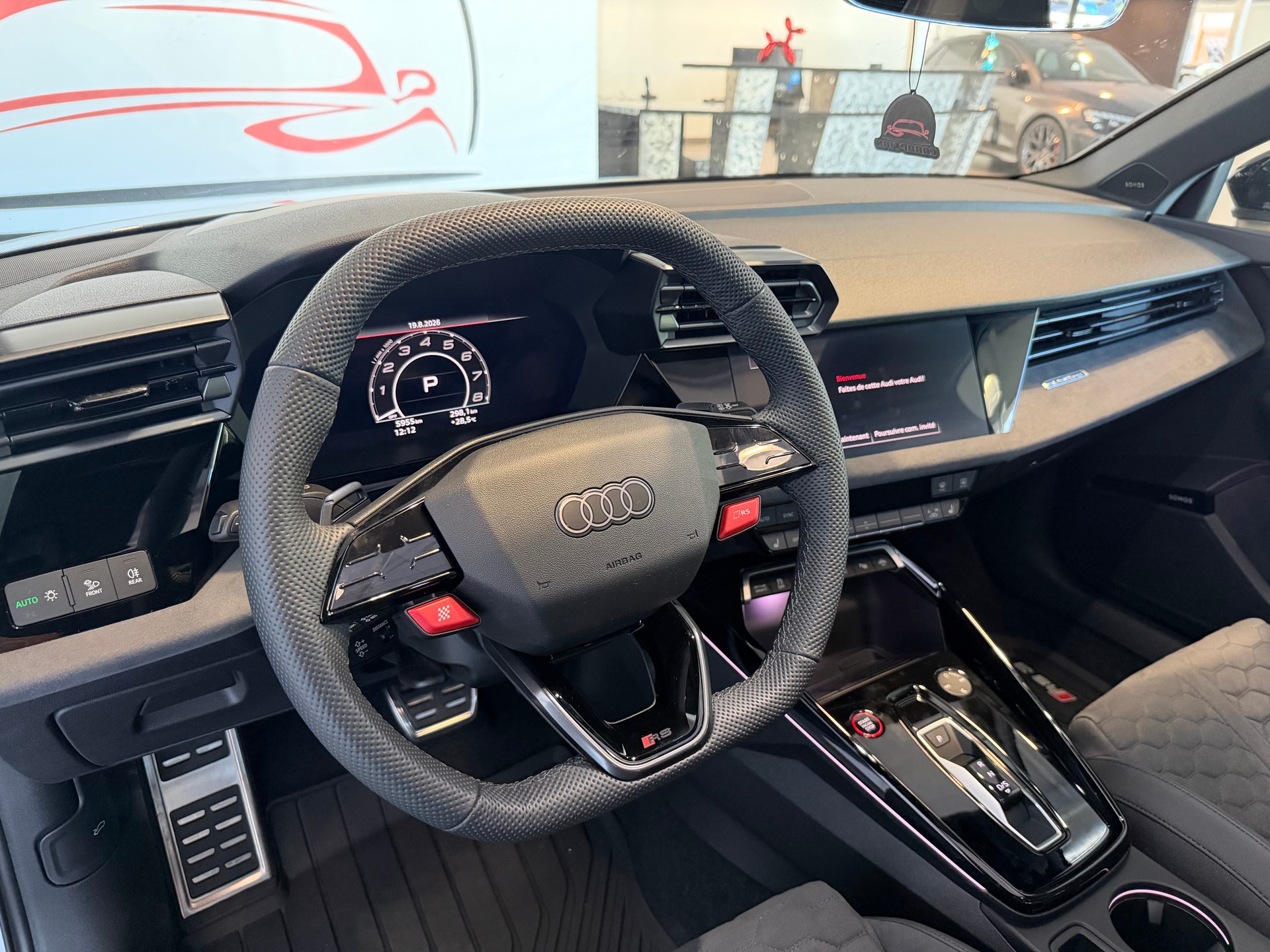 AUDI RS3 Sportback 2.5 TSI quattro S-tronic-image-14