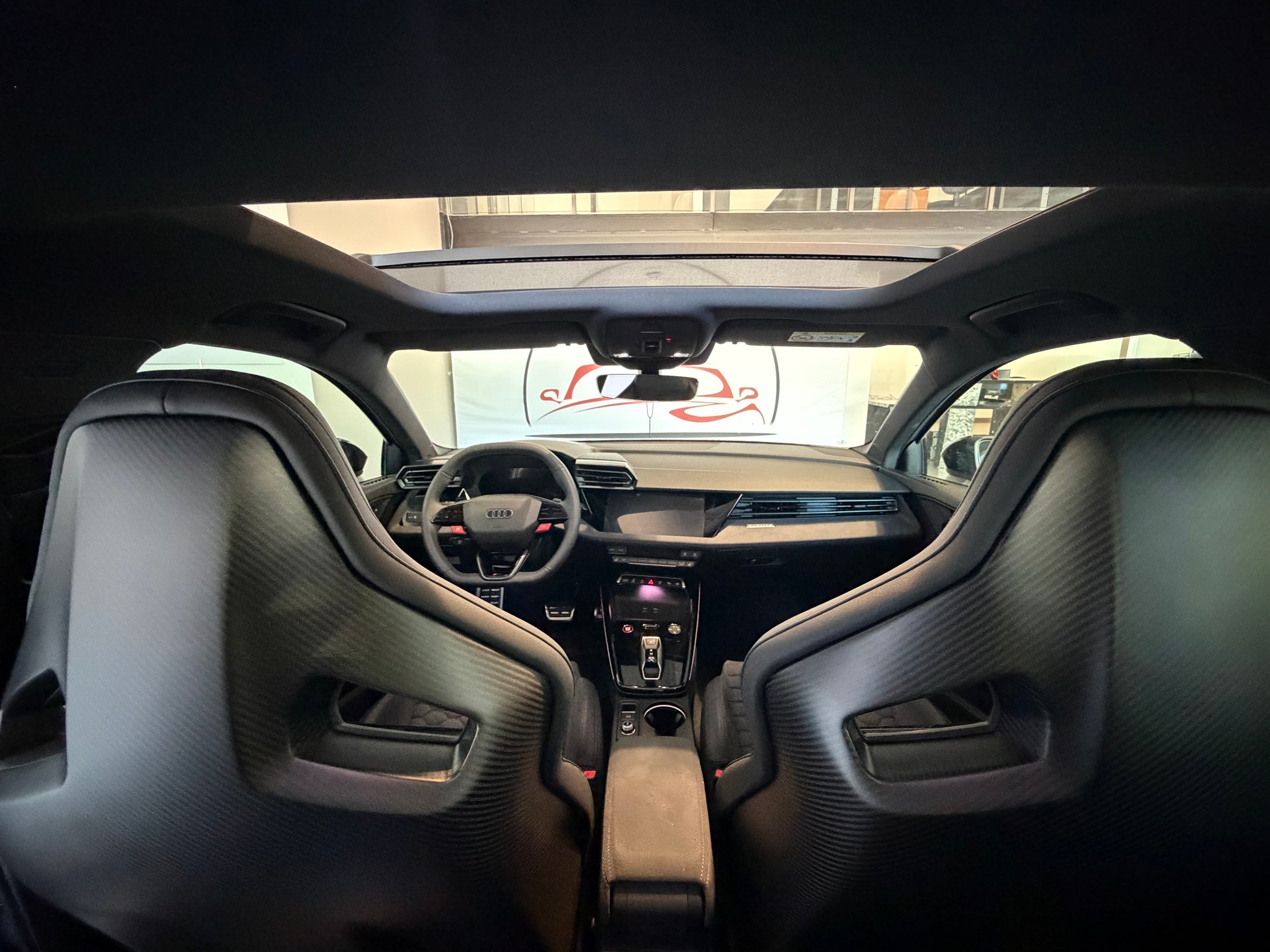 AUDI RS3 Sportback 2.5 TSI quattro S-tronic-image-16