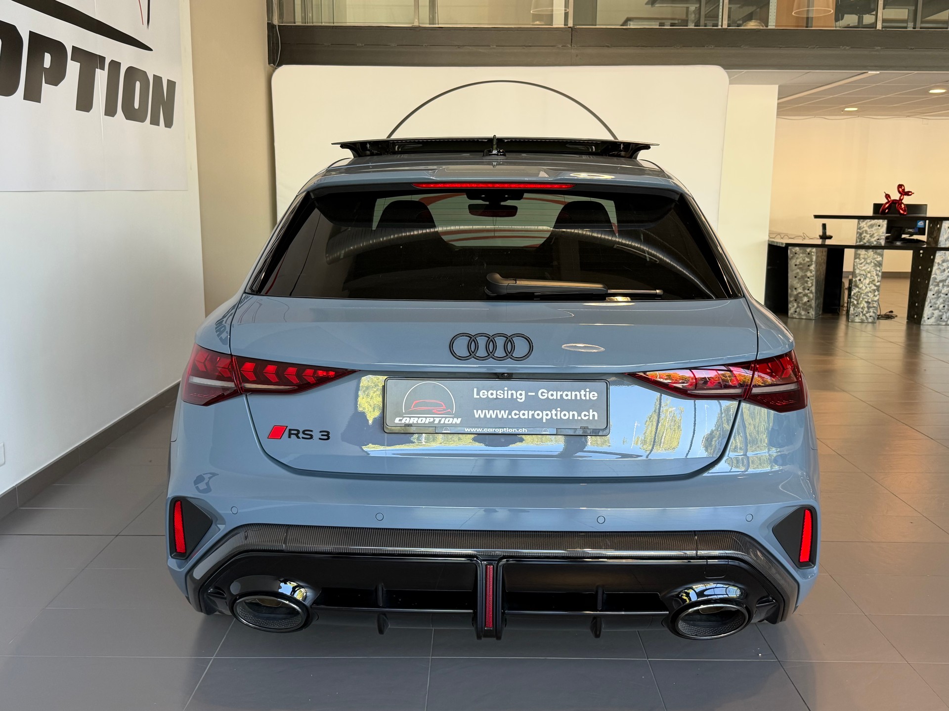 AUDI RS3 Sportback 2.5 TSI quattro S-tronic-image-9