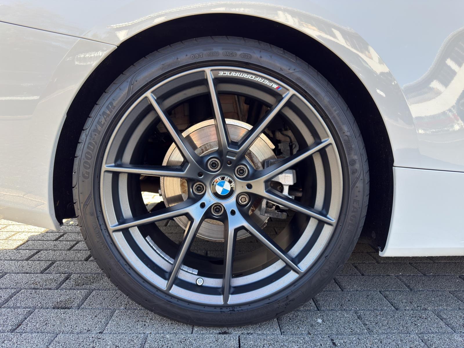 BMW 420i SAG Cabrio-image-9