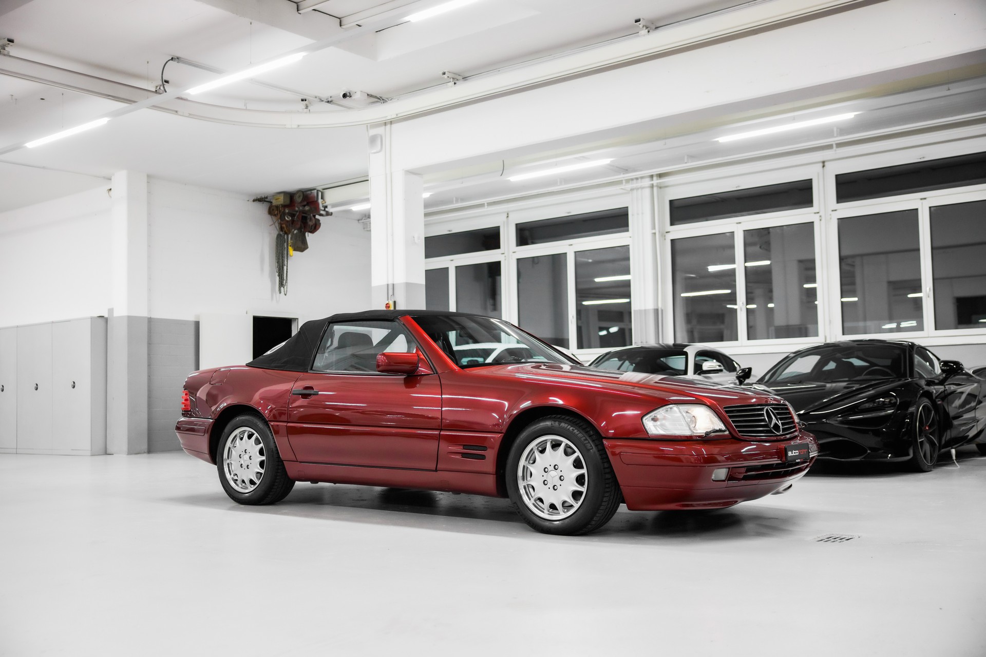 MERCEDES-BENZ SL 500 Automatic-showroom-element-1