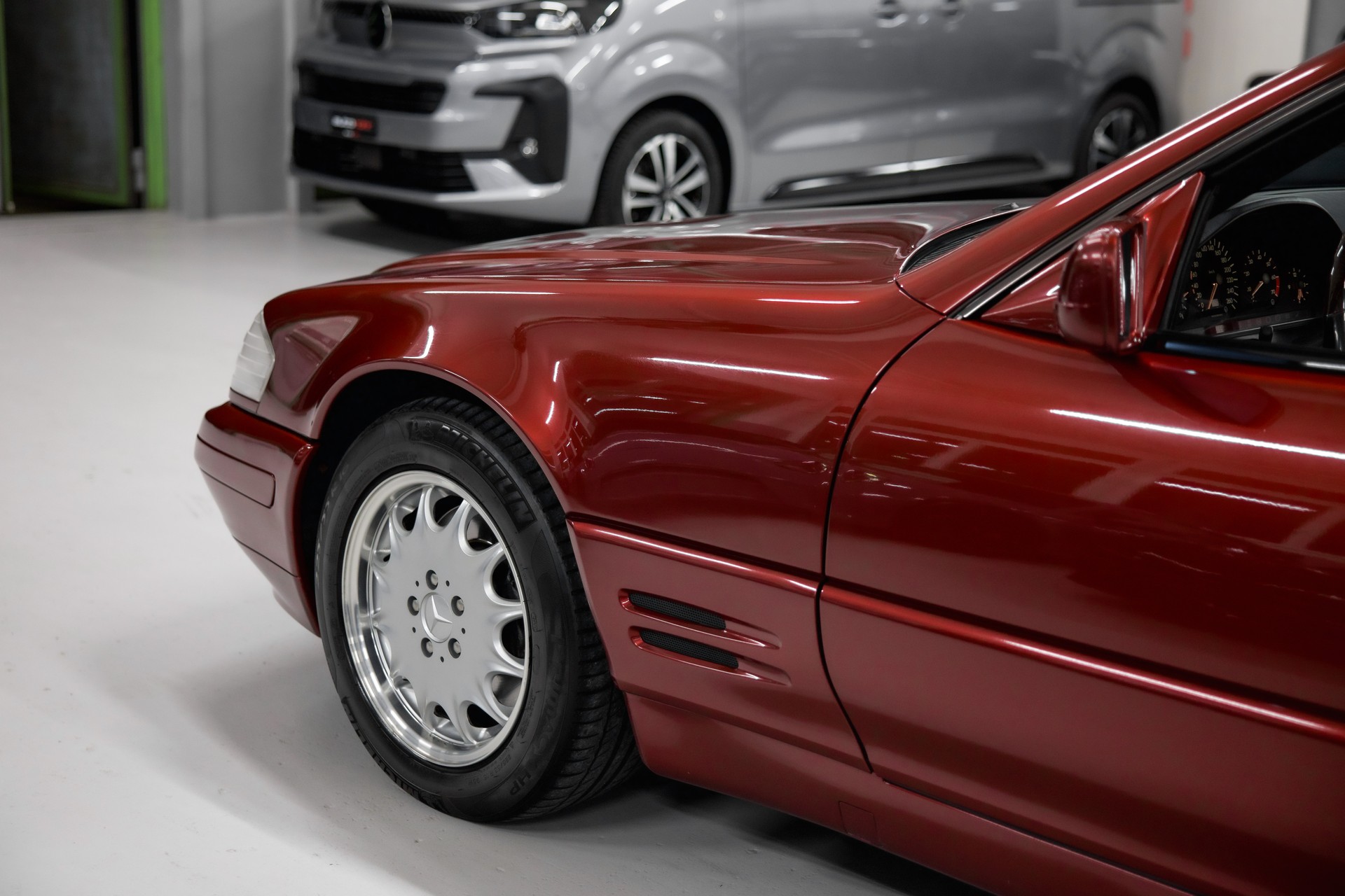 MERCEDES-BENZ SL 500 Automatic-image-17