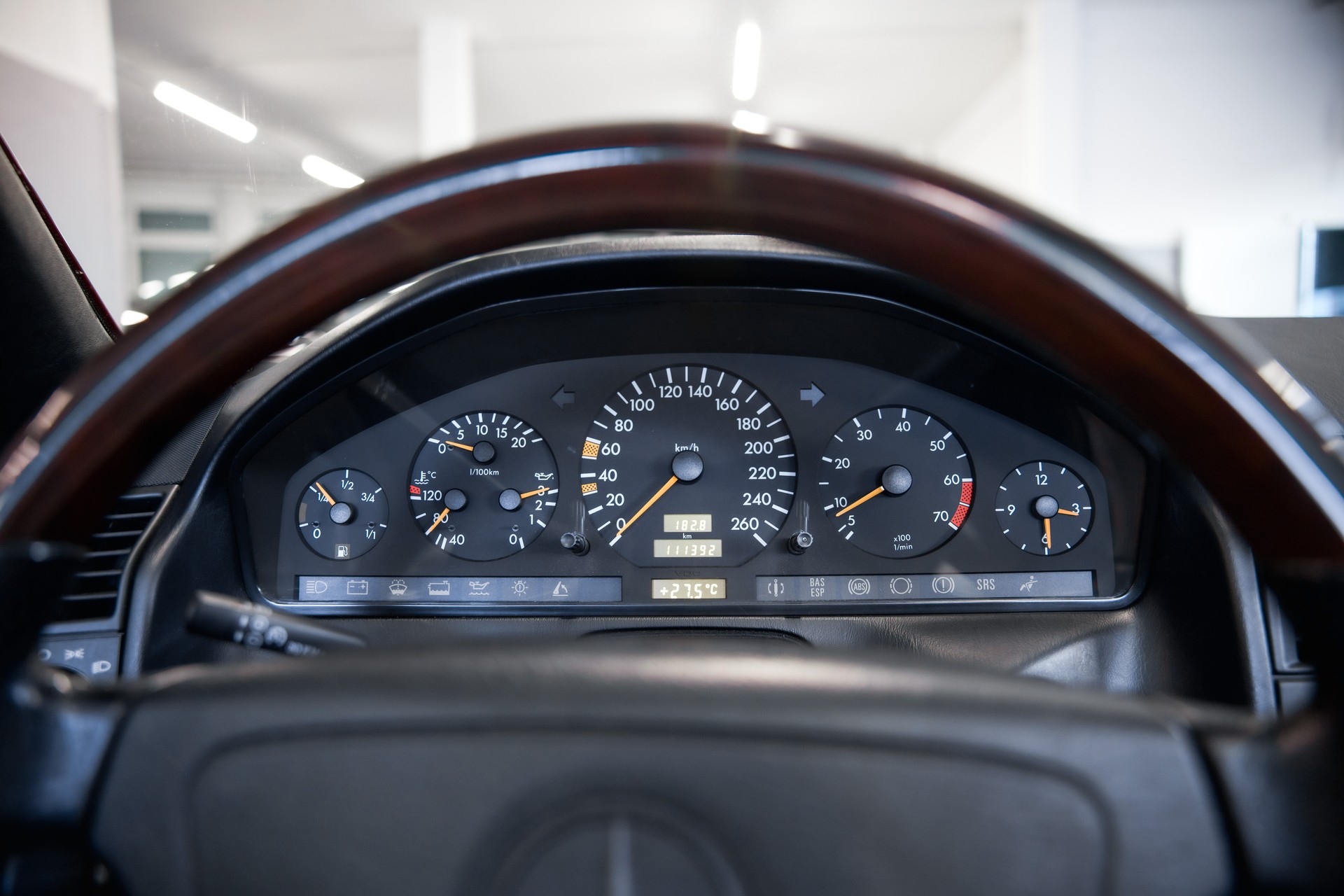 MERCEDES-BENZ SL 500 Automatic-image-29
