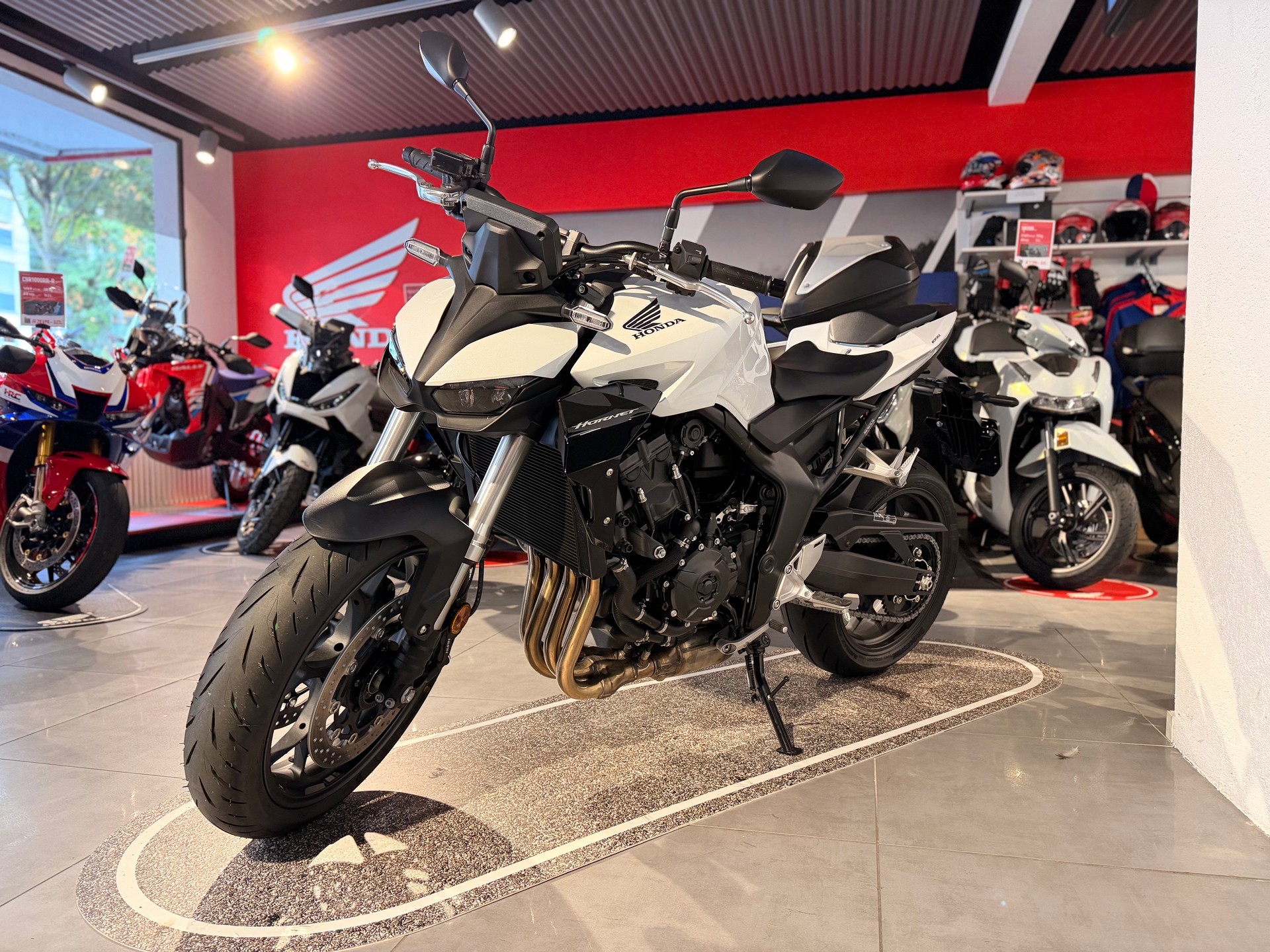 HONDA CB 1000 Hornet-image-0