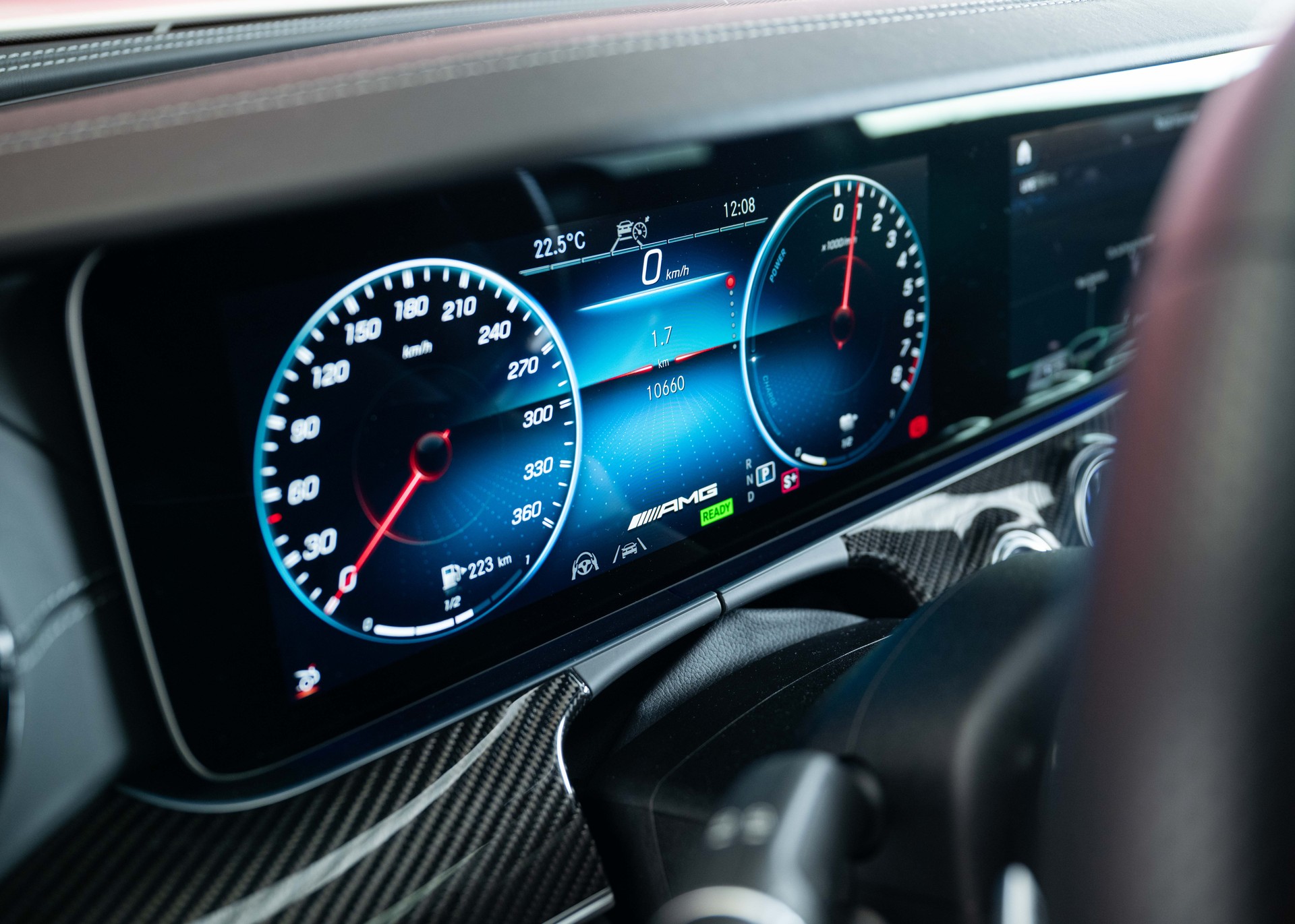 MERCEDES-BENZ AMG GT 4 63 S 4Matic+ E Performance (Swiss car, 1st hand, perfect condition)-image-26