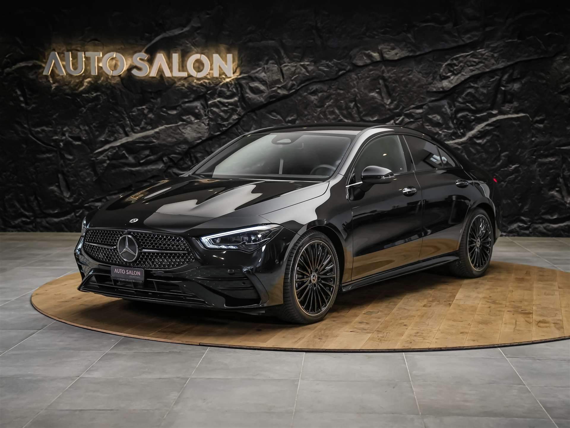 MERCEDES-BENZ CLA 200 d AMG Night Edition *ALL BLACK*Facelift*Ambientebeleuchtung*-showroom-element-1