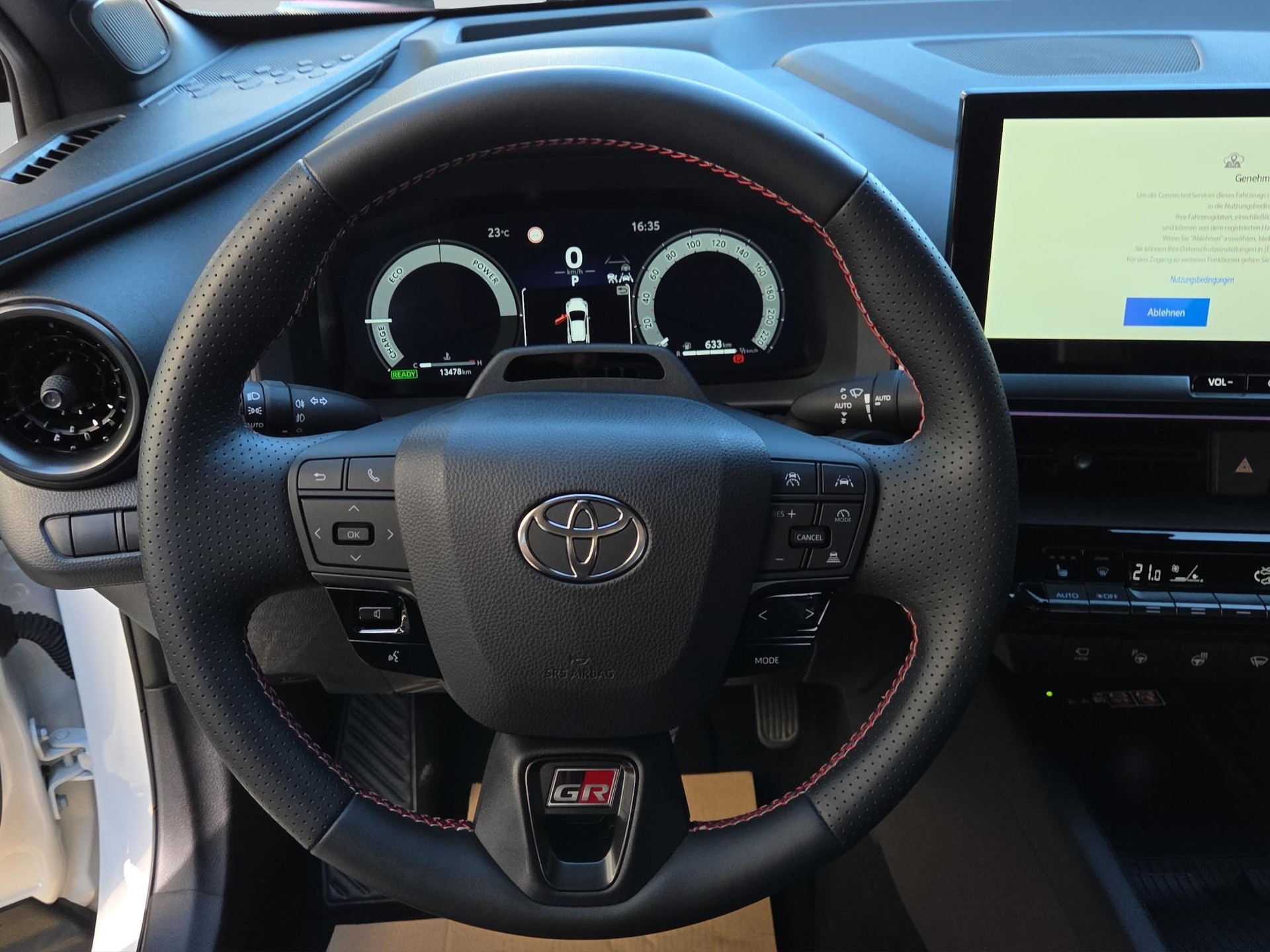 TOYOTA C-HR 2.0 HEV GR Sport 4x4-image-9