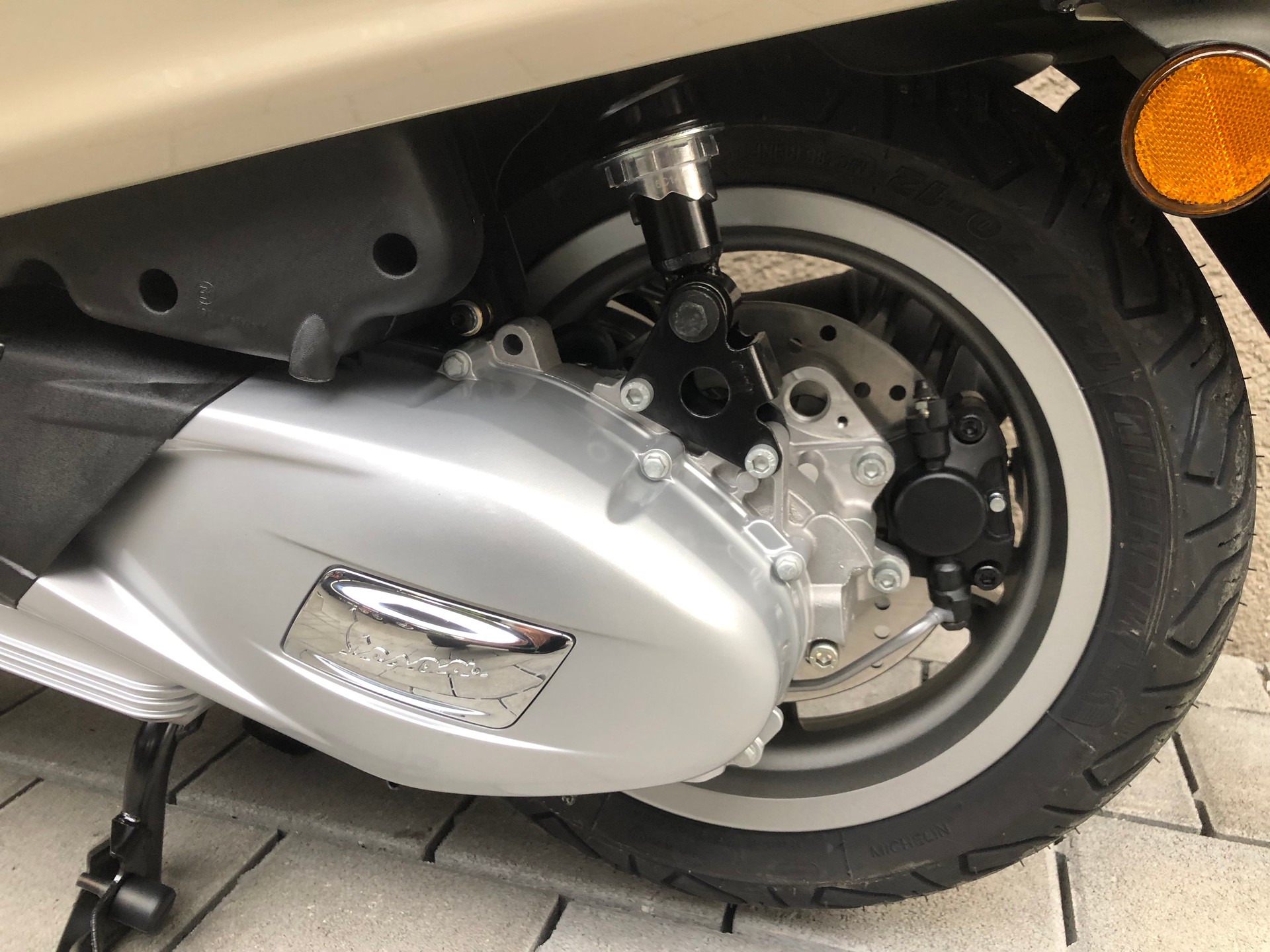 PIAGGIO Vespa Primavera-image-2