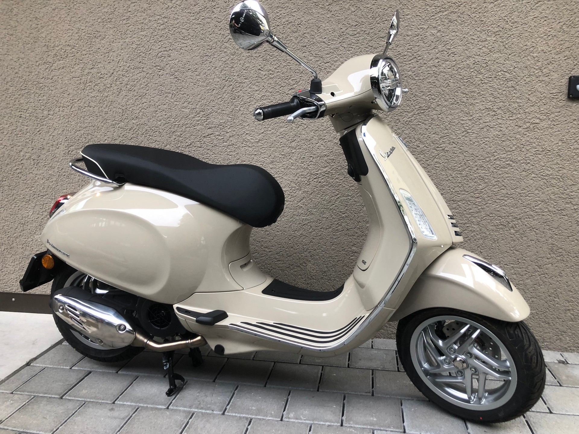 PIAGGIO Vespa Primavera-image-1