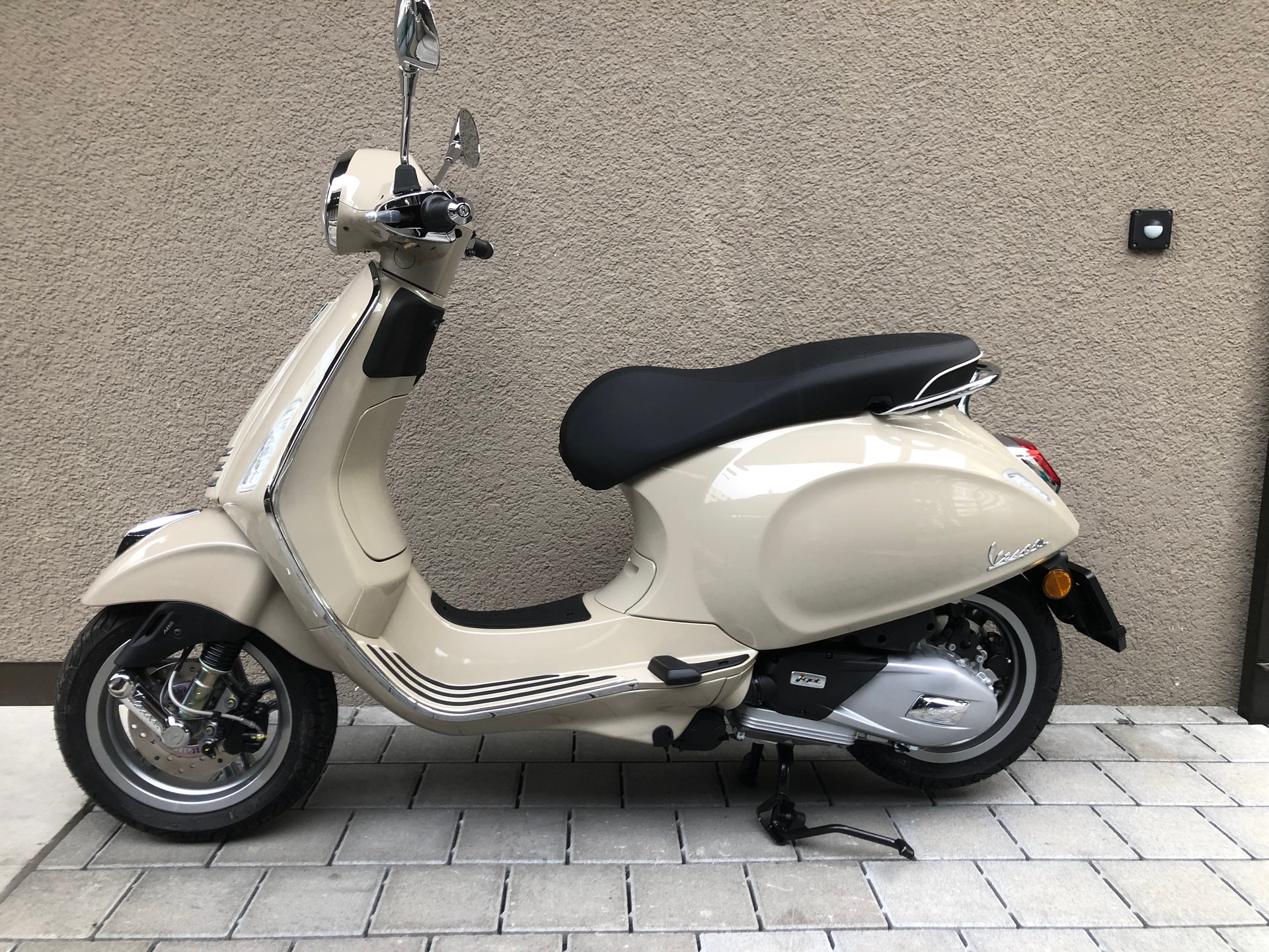PIAGGIO Vespa Primavera-image-0