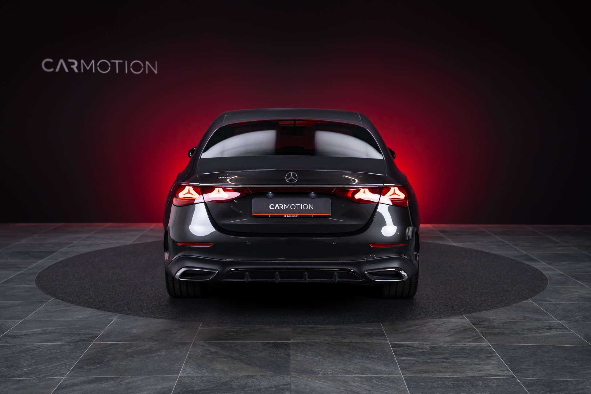 MERCEDES-BENZ E 220 d AMG Line 4matic / 360°Kamera / Ambientebeleuchtung-image-6