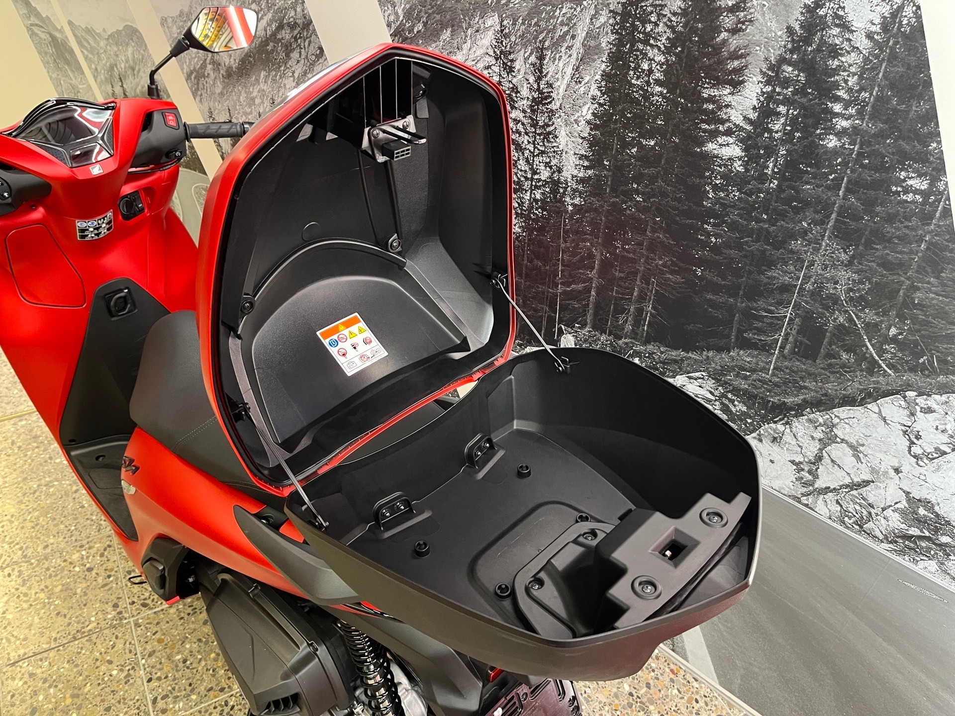HONDA SH 350 AT 2026 Smart Top-Box-image-8
