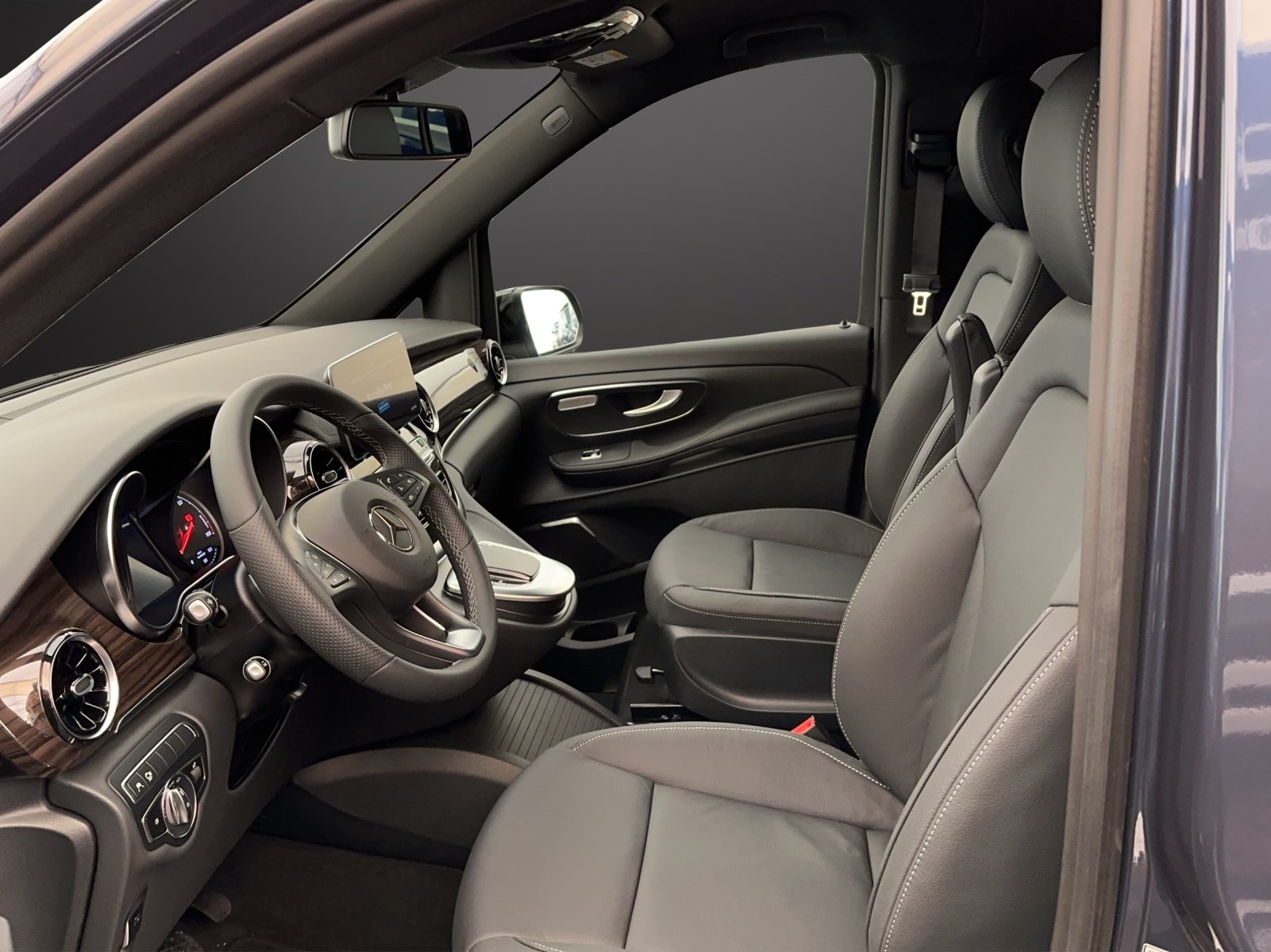MERCEDES-BENZ EQV 300 Avantgarde lang-image-7