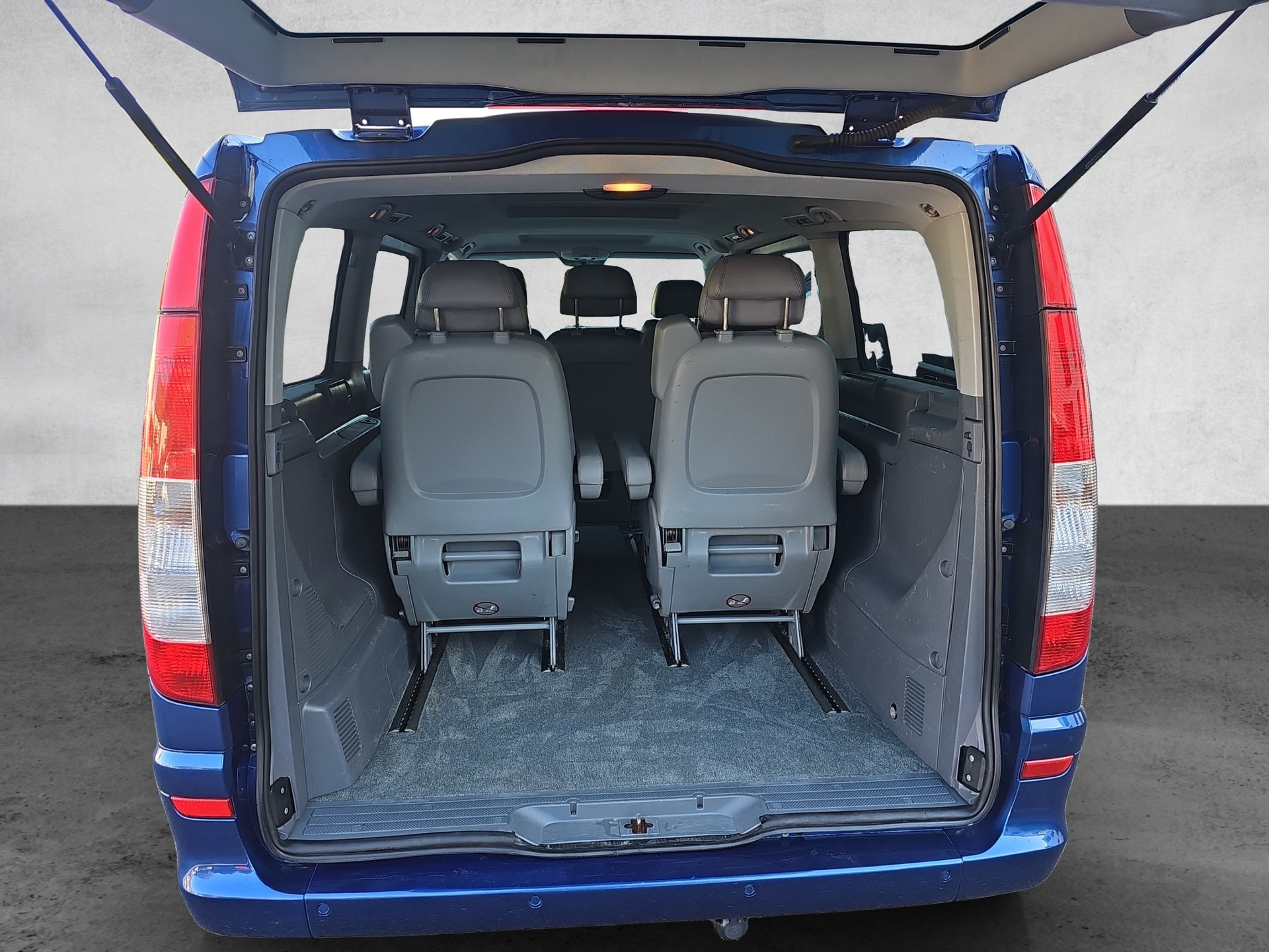 MERCEDES-BENZ VIANO-image-10