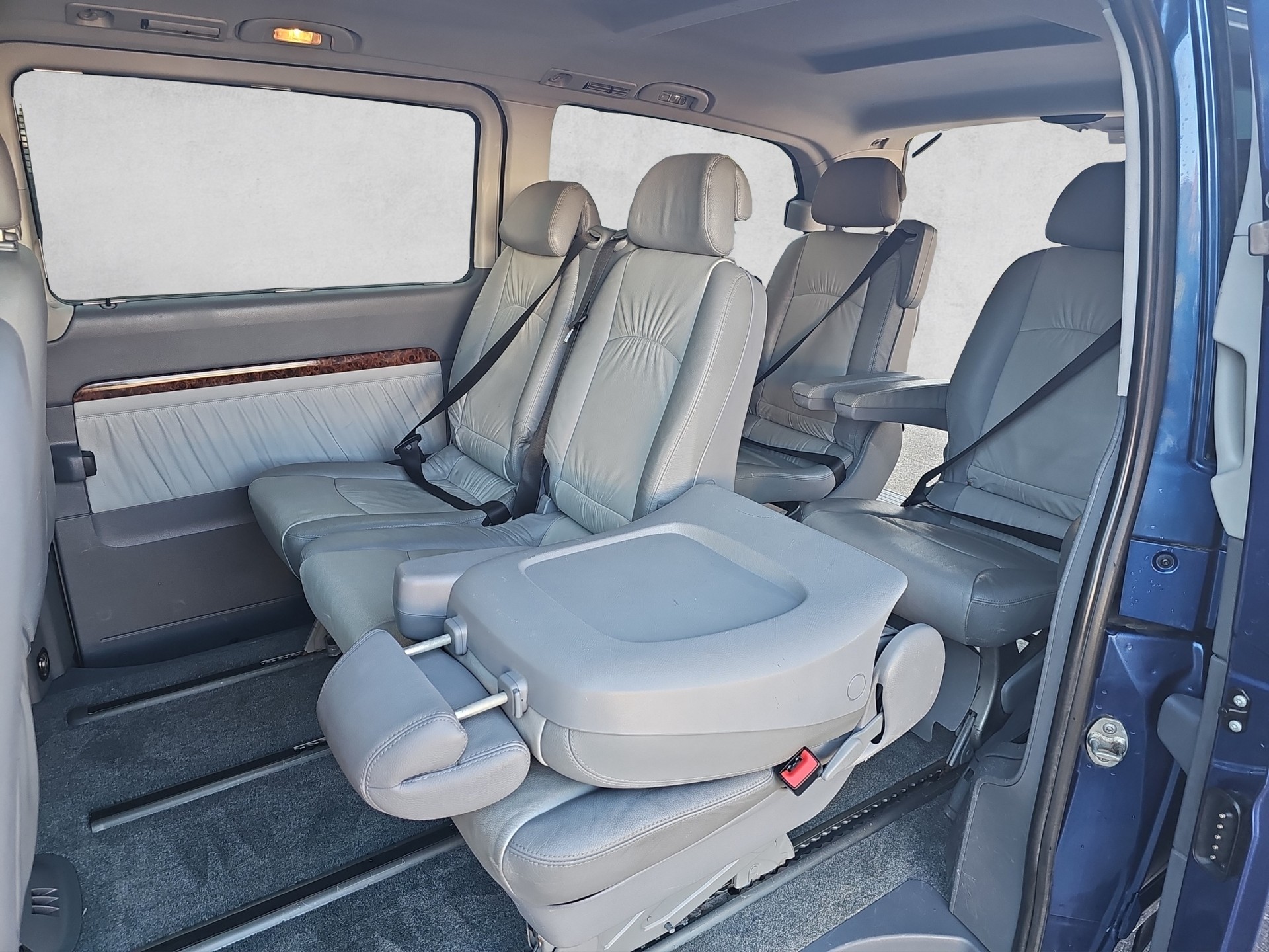 MERCEDES-BENZ VIANO-image-7