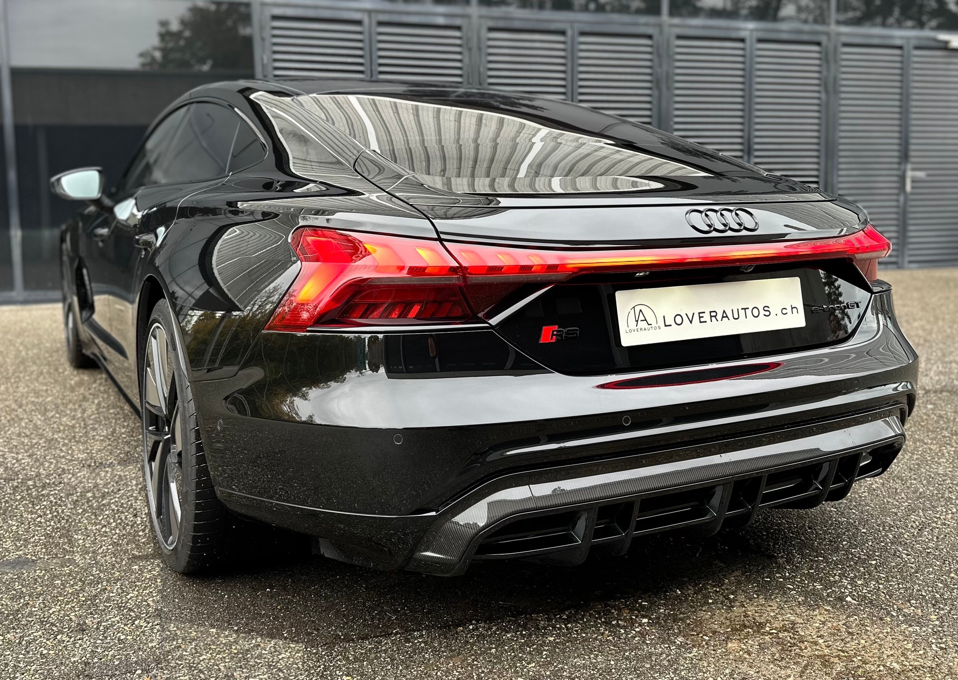 AUDI RS e-tron GT quattro-image-5