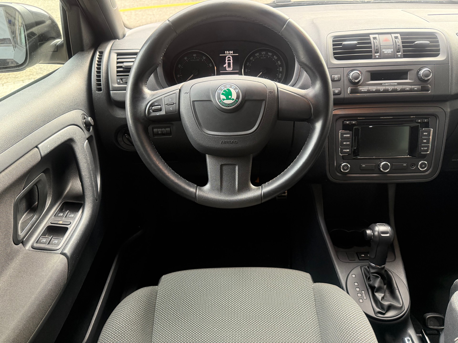 SKODA Fabia 1.2 TSI Ambition Plus DSG-image-8