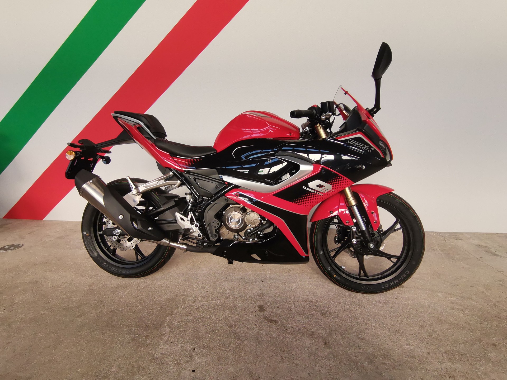 QJ SRK 125 R