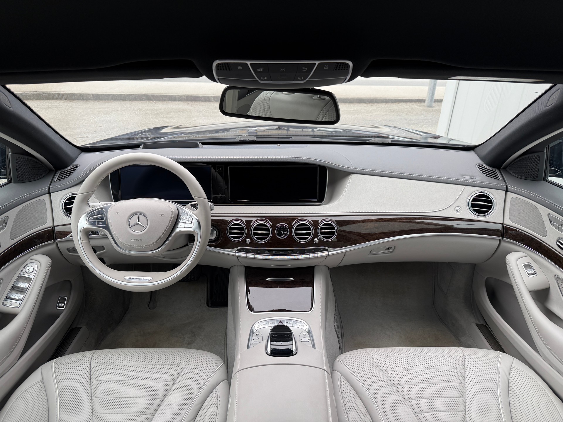 MERCEDES-BENZ S 500 4Matic 7G-Tronic-image-17