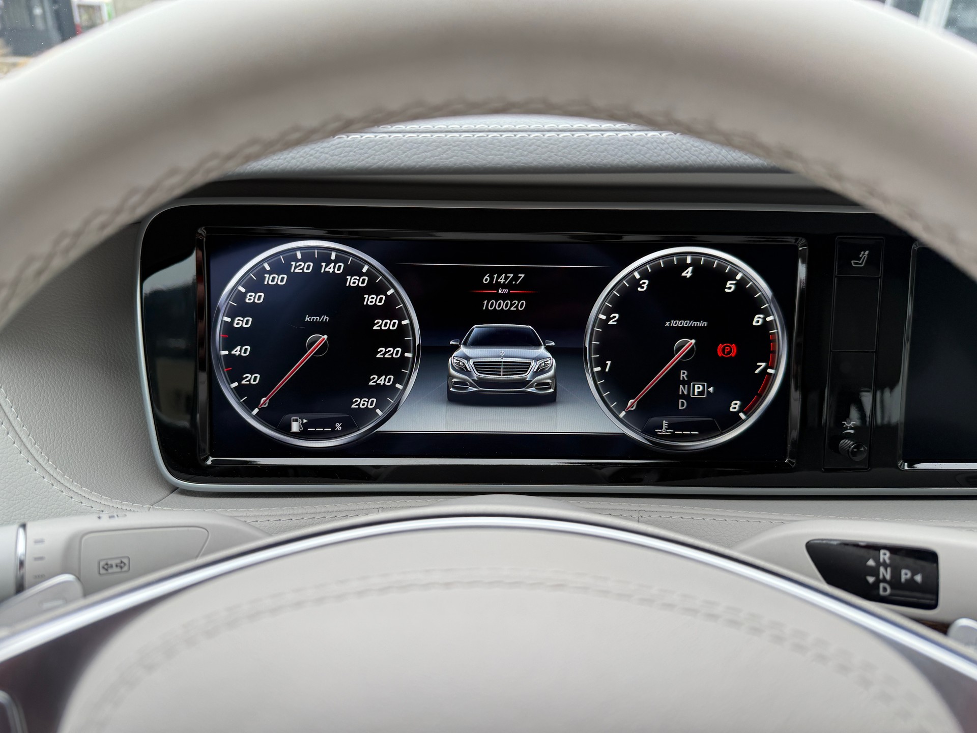 MERCEDES-BENZ S 500 4Matic 7G-Tronic-image-19