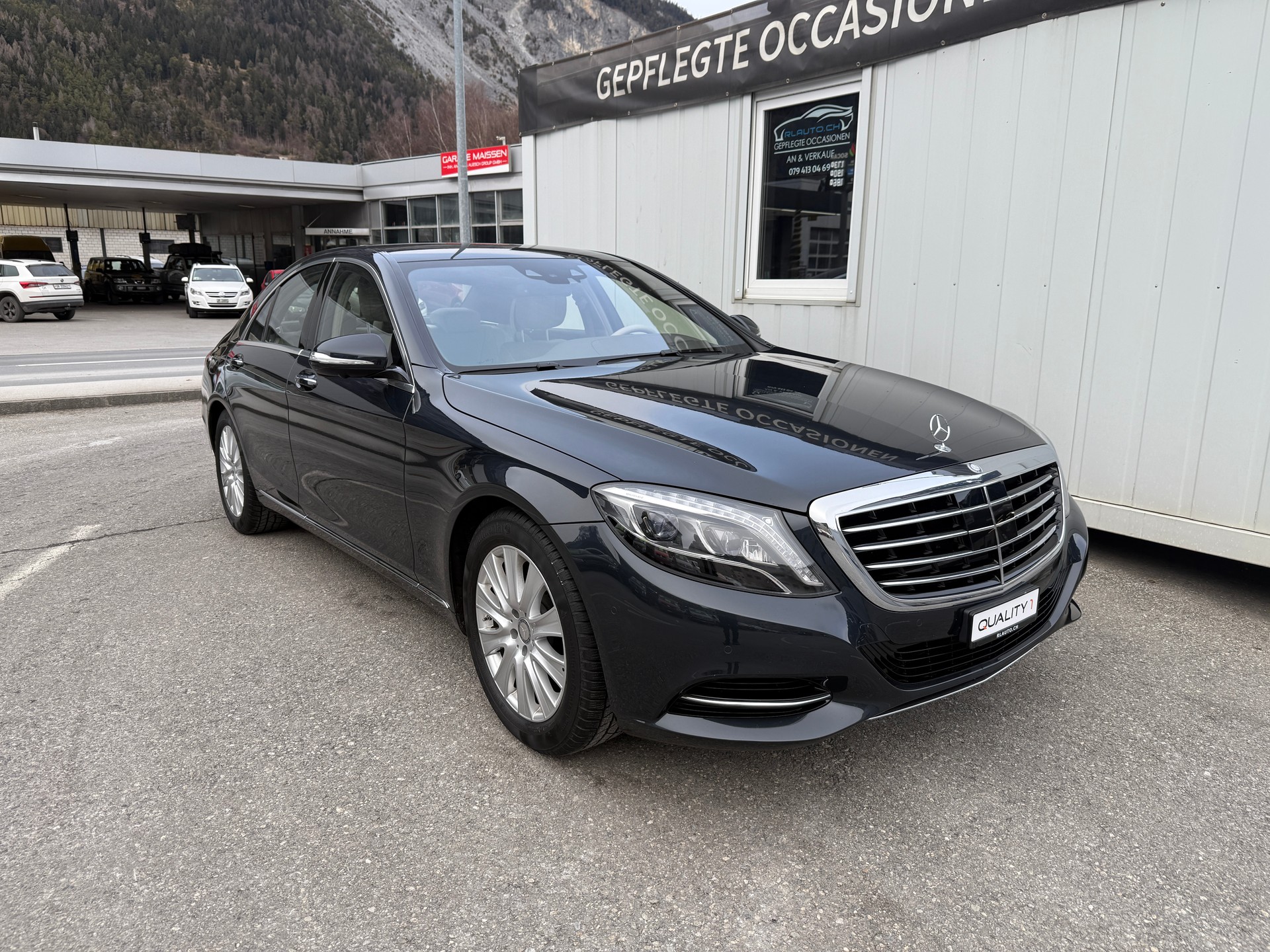 MERCEDES-BENZ S 500 4Matic 7G-Tronic-showroom-element-1