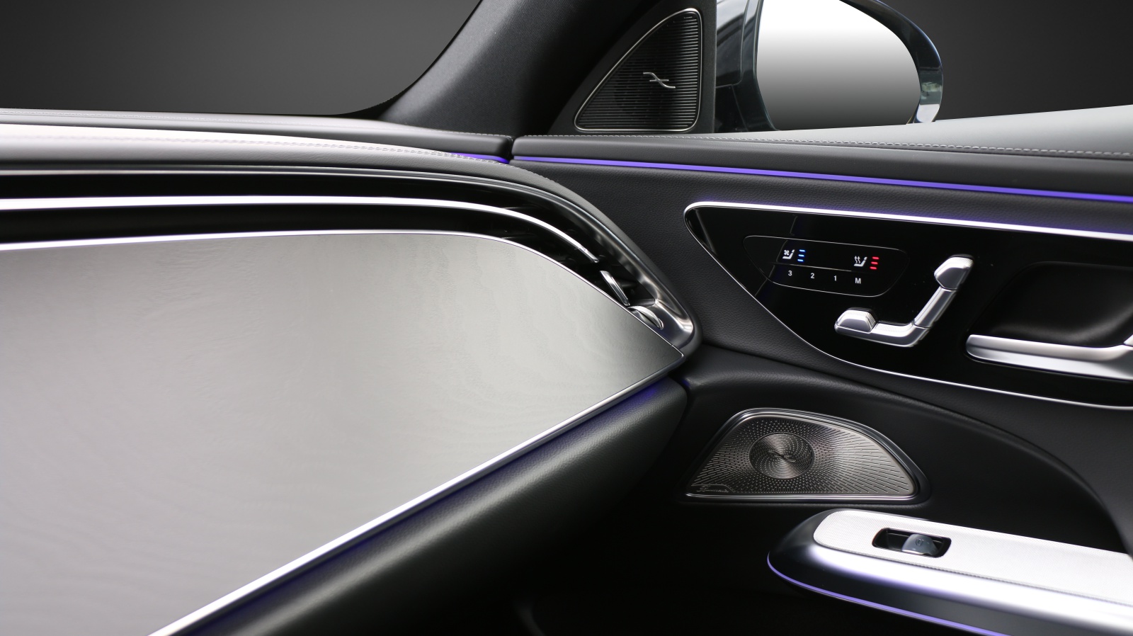 MERCEDES-BENZ E 200 4Matic T 9G-Tronic-image-7