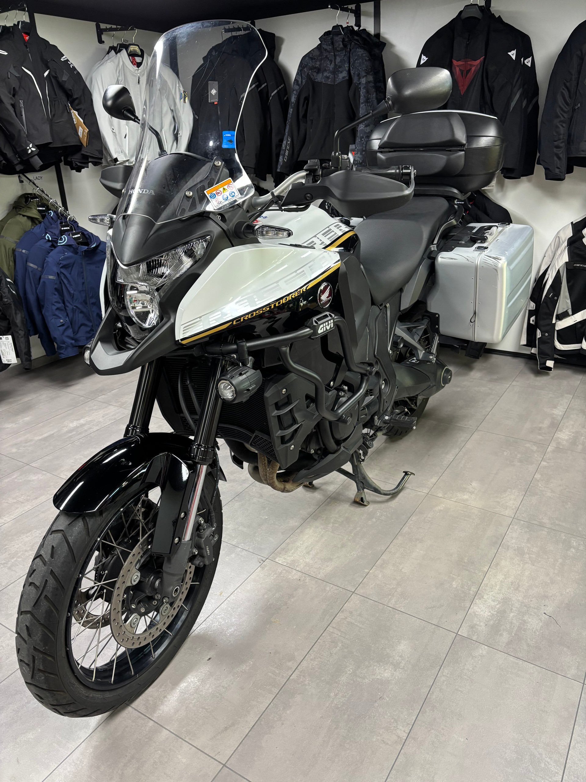 HONDA VFR 1200 X DTC-image-3