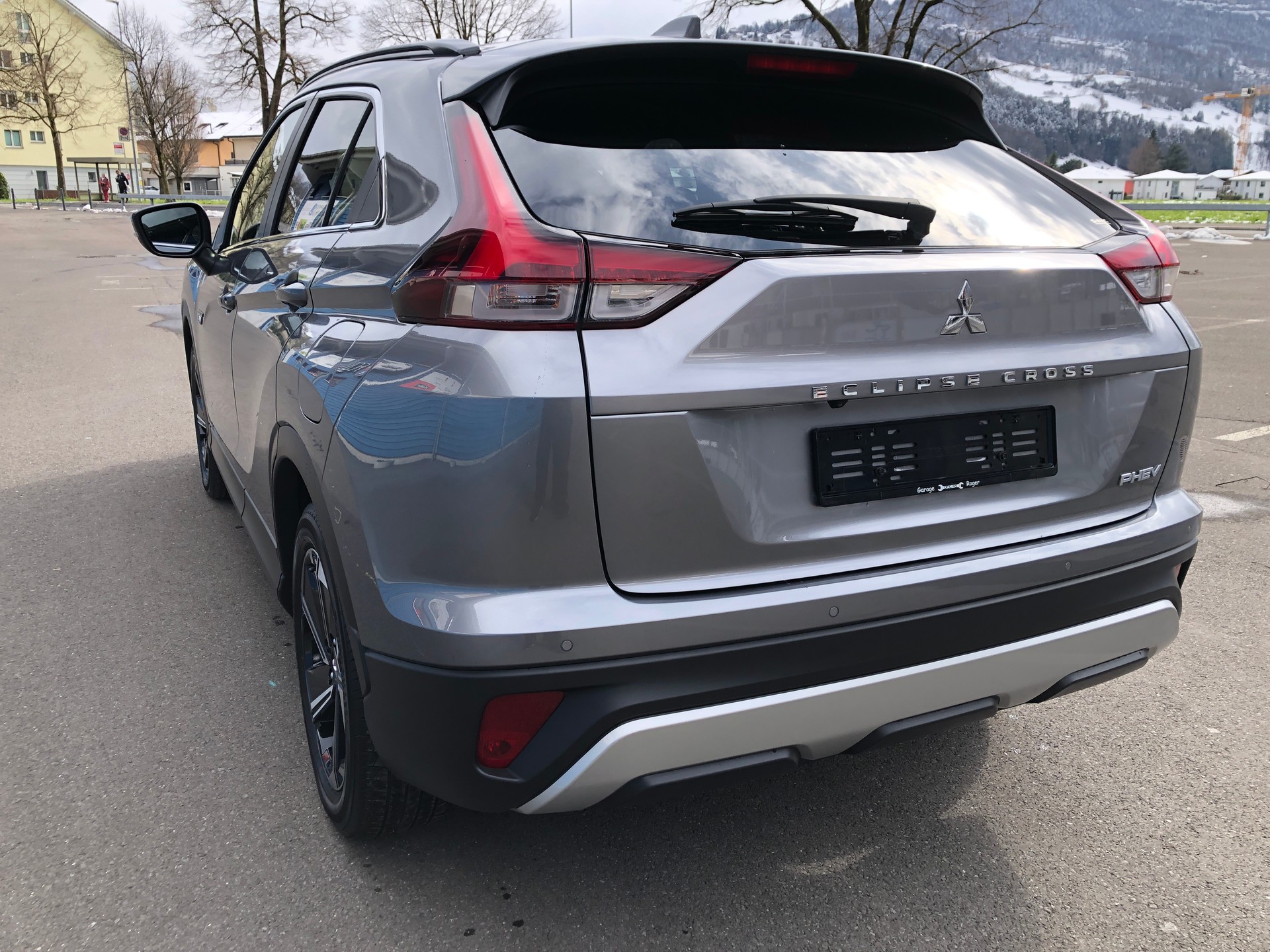 MITSUBISHI Eclipse Cross 2.4 PHEV Intense 4WD-showroom-element-3