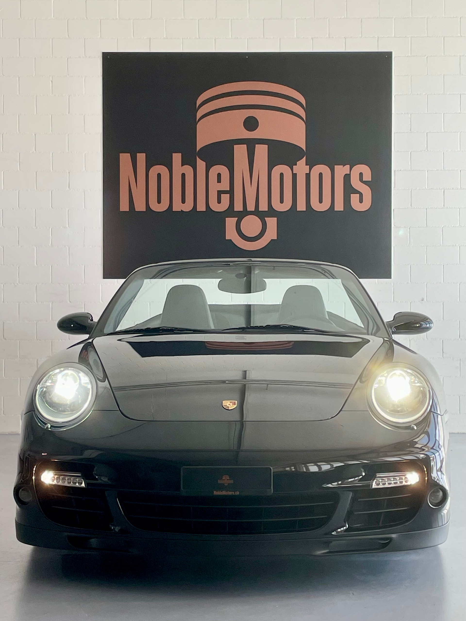 PORSCHE 911 Cabrio Turbo Tiptronic - CH Fahrzeug mit lückenloser Historie aus Sammlung und neuem PCM Classic (Apple Car Play etc.)